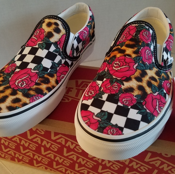Vans Checkerboard Slip on. New. Mens Sizes: 5 & 5.5. main image 8